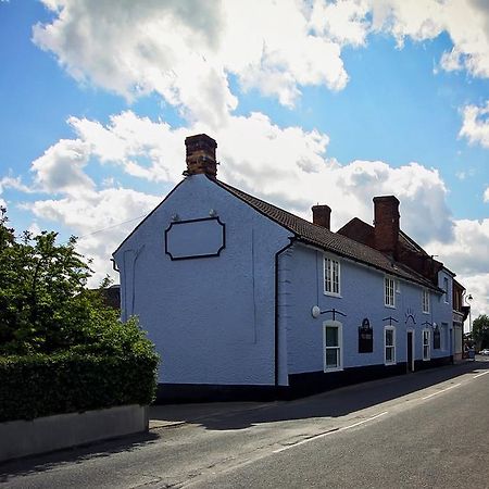 Glemsford The Cock Inn Bed And Breakfast المظهر الخارجي الصورة
