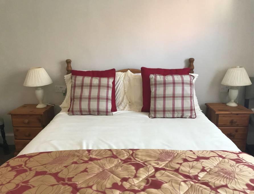 Glemsford The Cock Inn Bed And Breakfast المظهر الخارجي الصورة